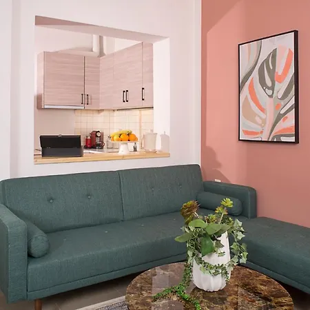 A Divine In The Centre Of Town Apartment Kalamata